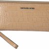 Best Michael Kors Michael Kors Jet Set Travel Large Continental Wristlet (Camel)